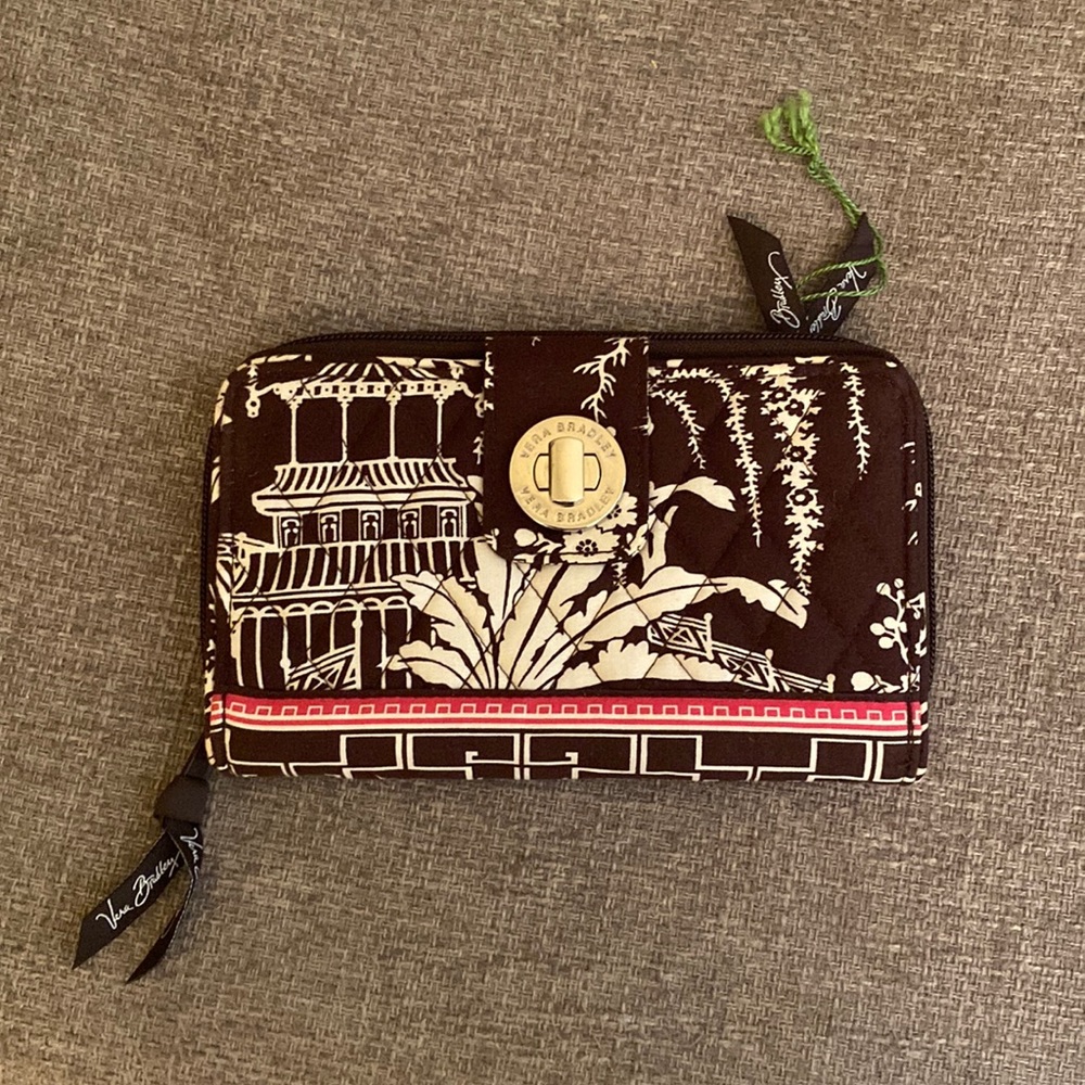 Vera Bradley Imperial Toile Wallet NWOT